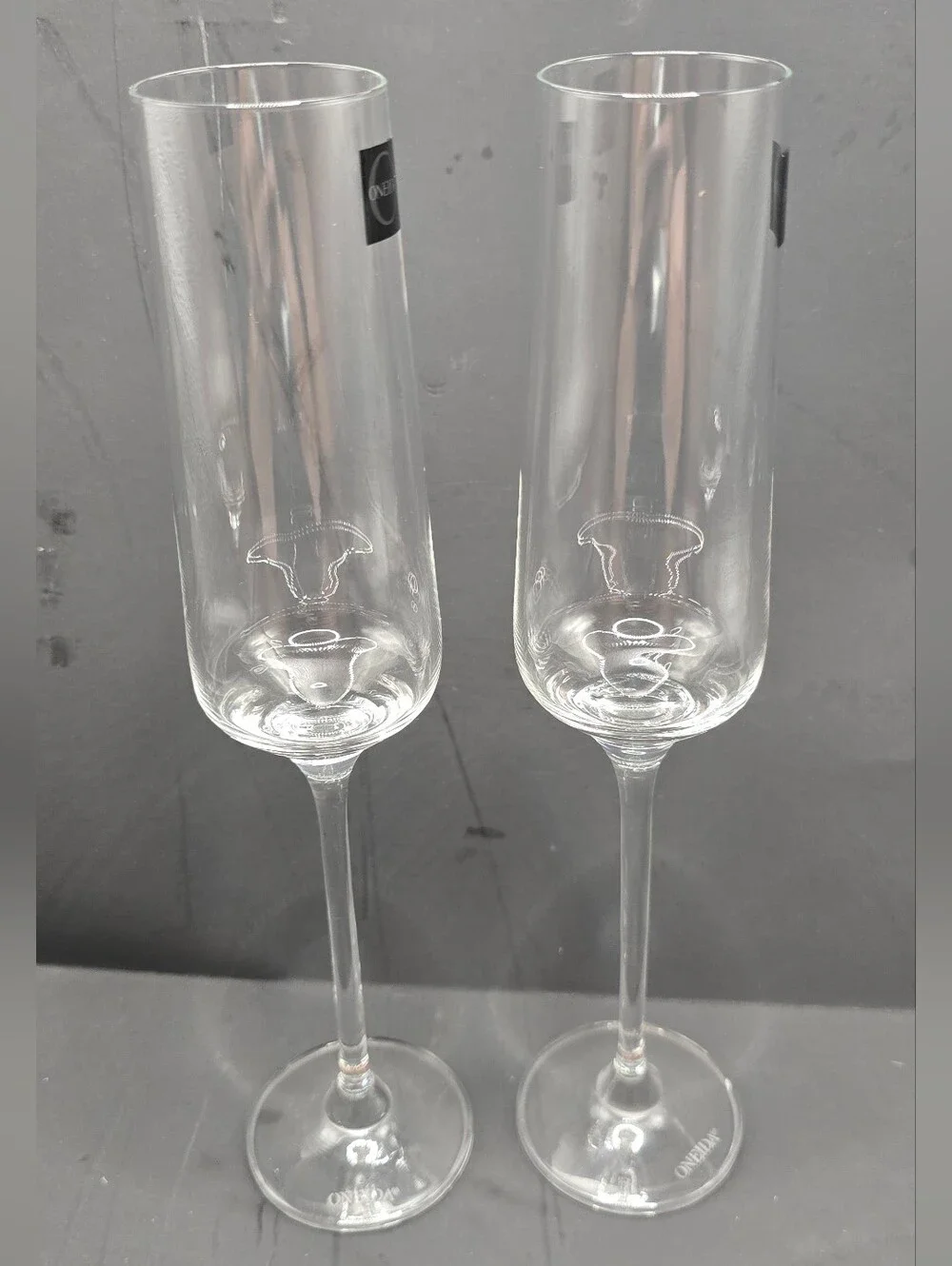 Oneida elegant pair